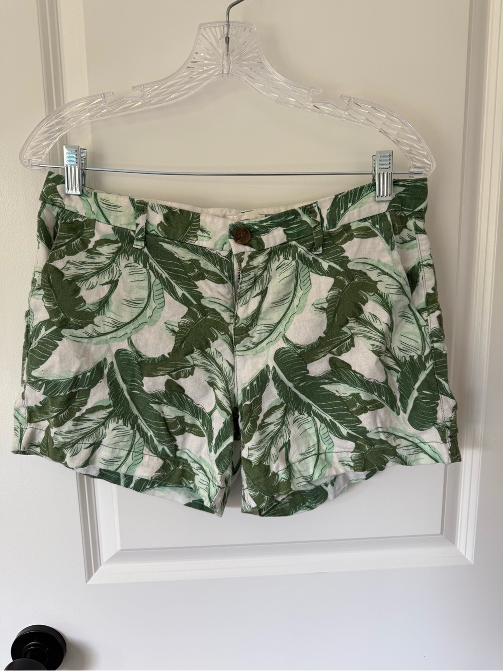 Old Navy Green Leaf Print Cotton and Linen Shorts
